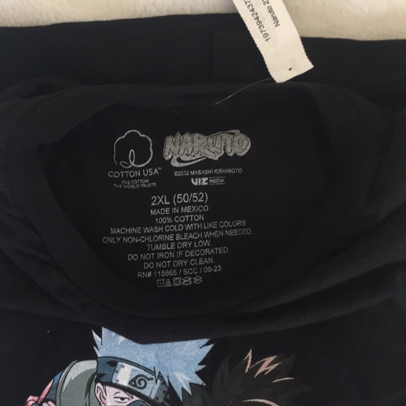 NWT Naruto Black T-Shirt with Vibrant Graphics 2XL (50/52) - Picture 2 of 5